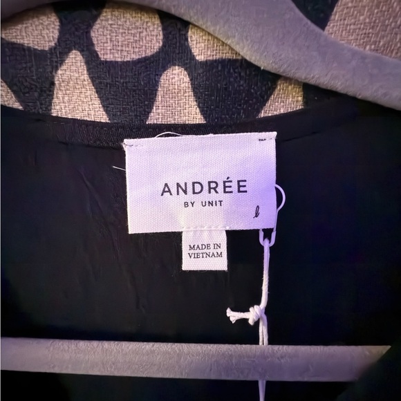 Andrew by unit Elegant Black Women's Top - Picture 5 of 8